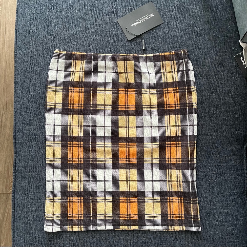 Plaid skirt